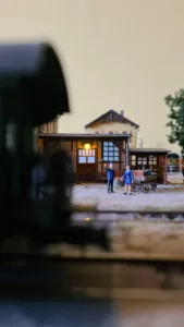 modely vláčků nádraží detail